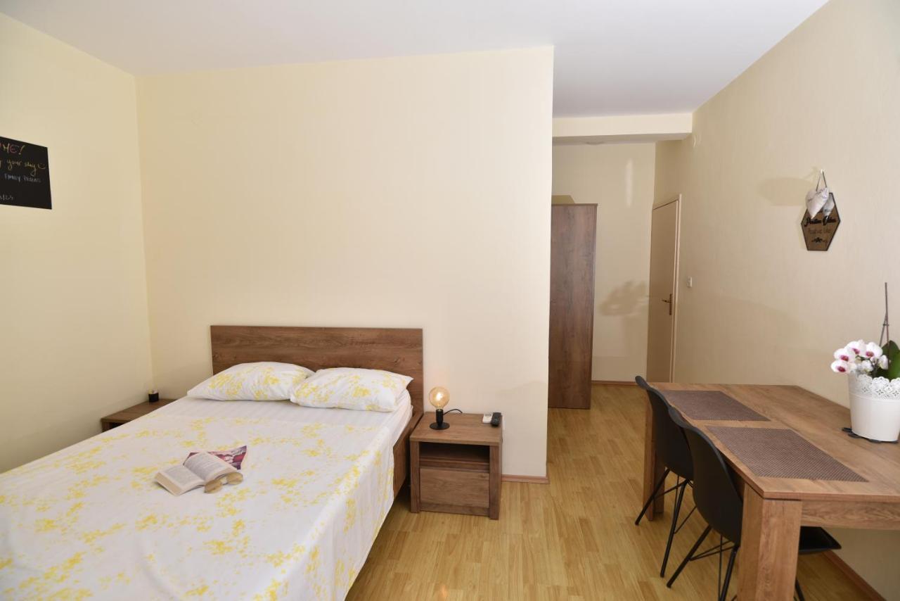 Apartments Pralas Mokošica Eksteriør billede