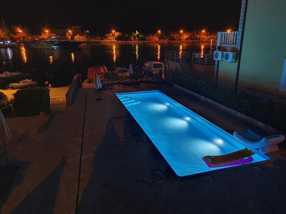 Apartments Pralas Mokošica Eksteriør billede